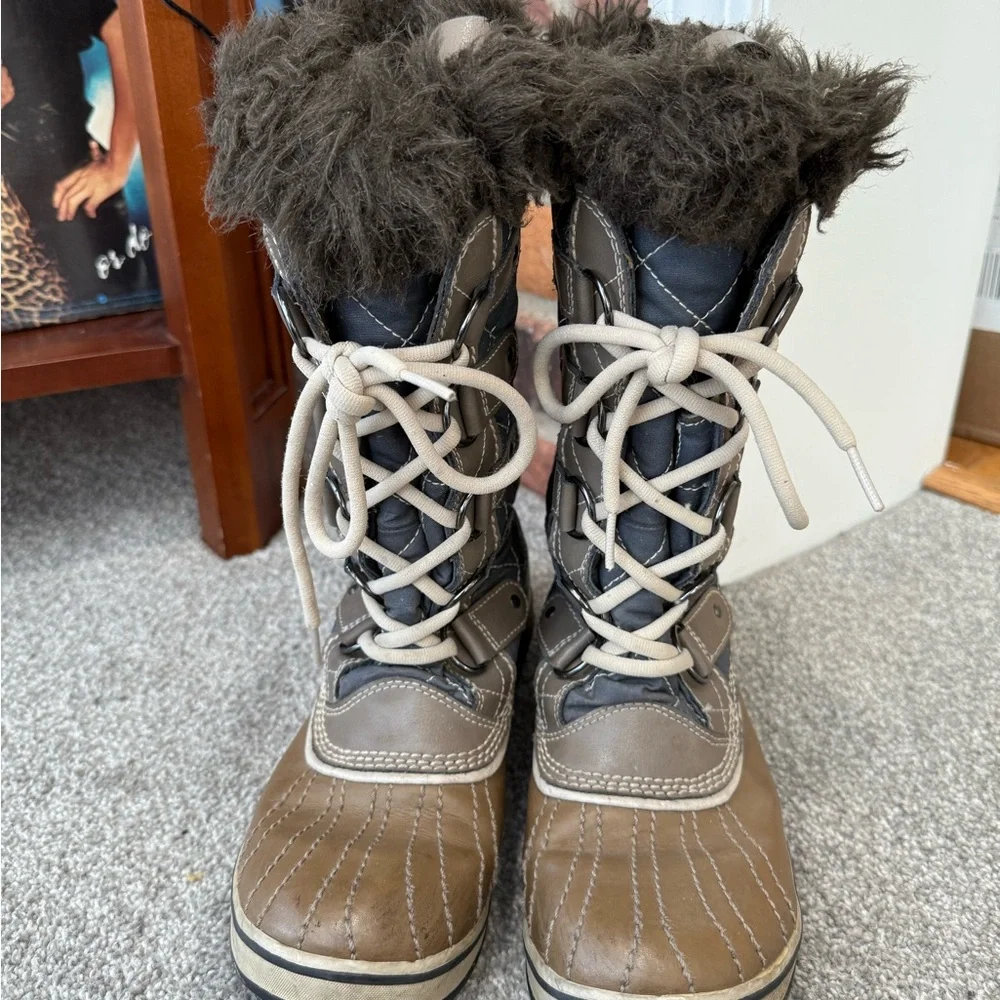 Sorel Tofino Waterproof Winter Boots Fauz‎ Fur Size 7 Blue Beige Quilted